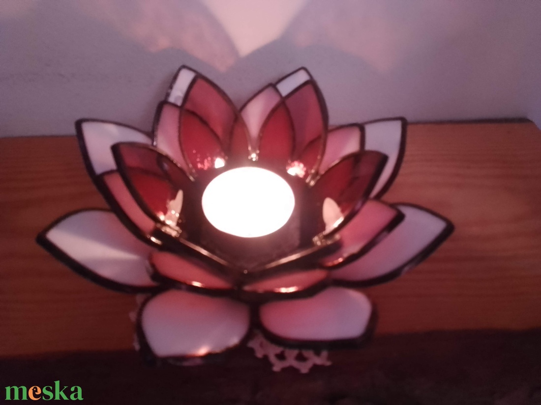 LÓTUSZVIRÁG tiffany mécsestartó, spirituális ajándék.  - otthon & életmód - gyertya, illat, aroma - mécses és mécsestartó - Meska.hu LÓTUSZVIRÁG tiffany mécsestartó, spirituális ajándék.  - otthon & életmód - gyertya, illat, aroma - mécses és mécsestartó - Meska.hu