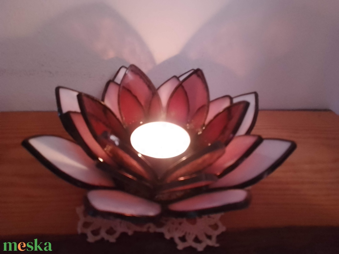 LÓTUSZVIRÁG tiffany mécsestartó, spirituális ajándék.  - otthon & életmód - gyertya, illat, aroma - mécses és mécsestartó - Meska.hu LÓTUSZVIRÁG tiffany mécsestartó, spirituális ajándék.  - otthon & életmód - gyertya, illat, aroma - mécses és mécsestartó - Meska.hu