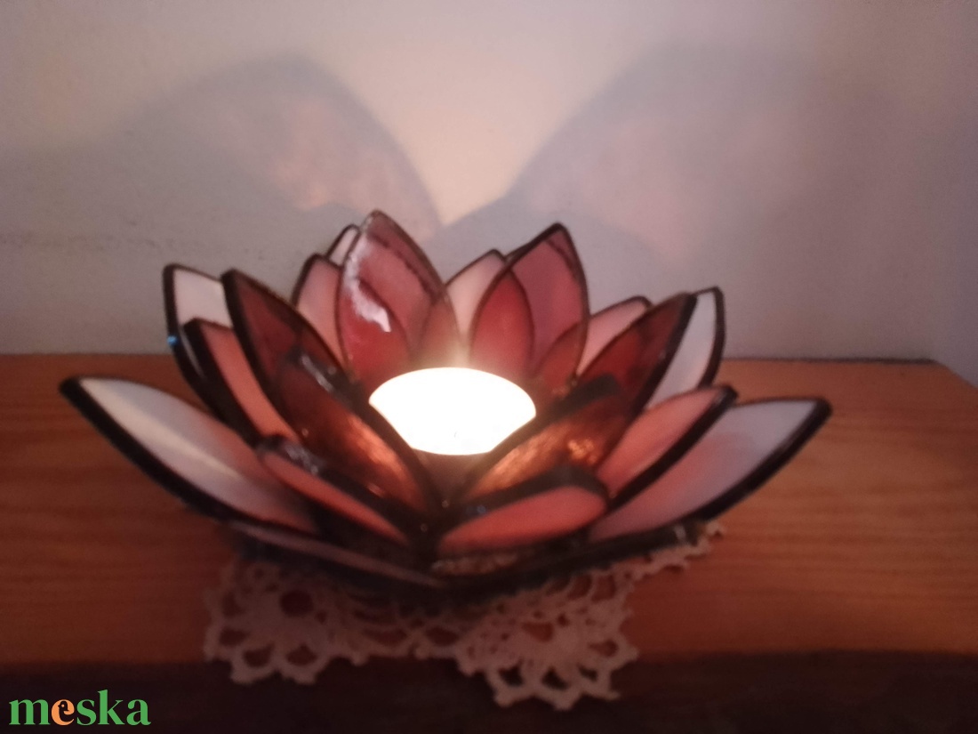 LÓTUSZVIRÁG tiffany mécsestartó, spirituális ajándék.  - otthon & életmód - gyertya, illat, aroma - mécses és mécsestartó - Meska.hu LÓTUSZVIRÁG tiffany mécsestartó, spirituális ajándék.  - otthon & életmód - gyertya, illat, aroma - mécses és mécsestartó - Meska.hu