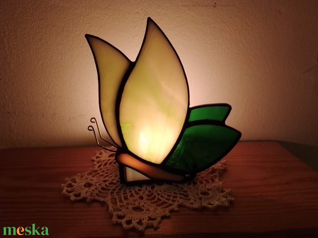 Pillangó Tiffany Mécsestartó - otthon & életmód - gyertya, illat, aroma - mécses és mécsestartó - Meska.hu Pillangó Tiffany Mécsestartó - otthon & életmód - gyertya, illat, aroma - mécses és mécsestartó - Meska.hu