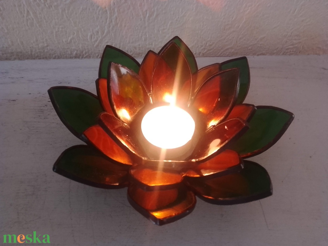 LÓTUSZVIRÁG tiffany mécsestartó, spirituális ajándék. - otthon & életmód - dekoráció - spiritualitás - füstölő és füstölőtartó - Meska.hu LÓTUSZVIRÁG tiffany mécsestartó, spirituális ajándék. - otthon & életmód - dekoráció - spiritualitás - füstölő és füstölőtartó - Meska.hu