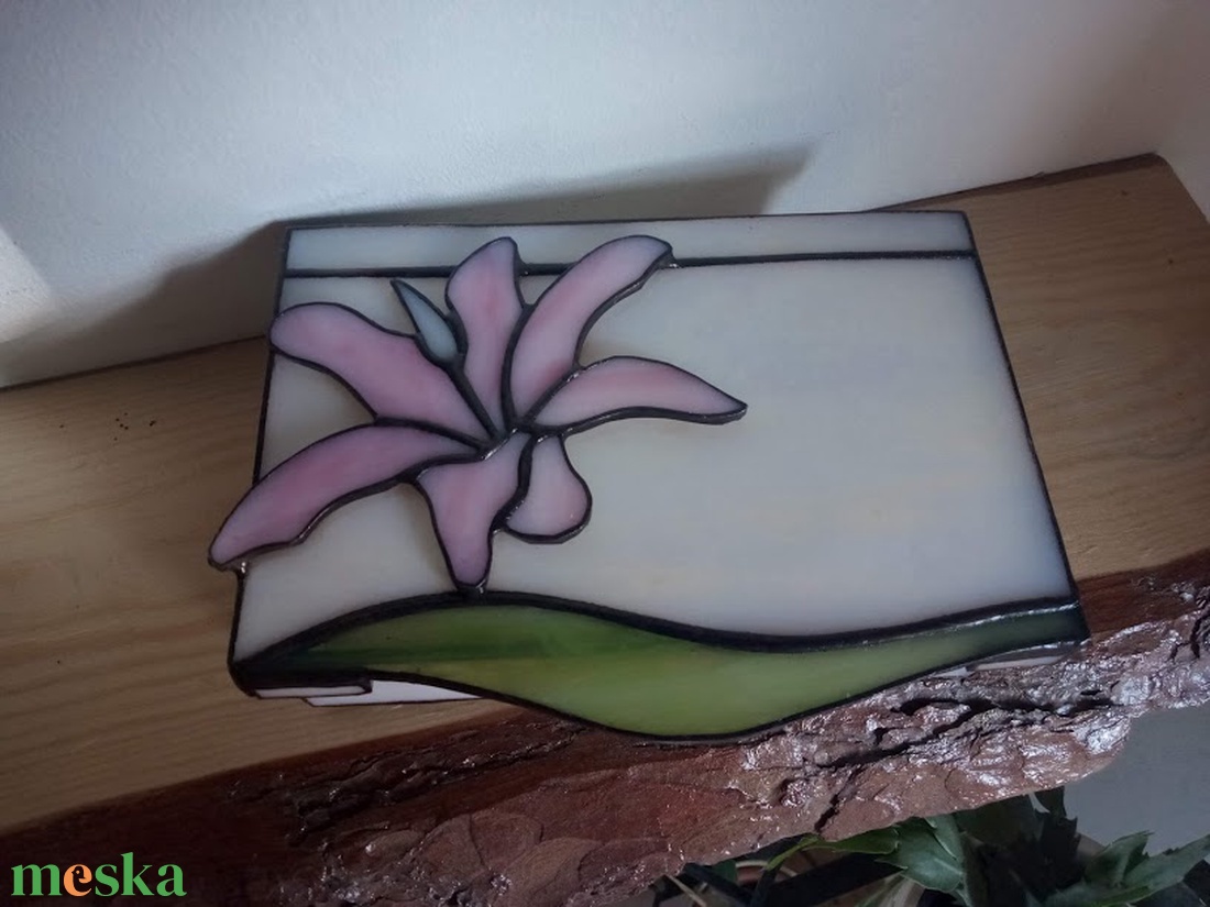Liliomos Tiffany doboz - finomság kézzel formázva - ékszer - ékszertartó - ékszerdoboz - Meska.hu Liliomos Tiffany doboz - finomság kézzel formázva - ékszer - ékszertartó - ékszerdoboz - Meska.hu