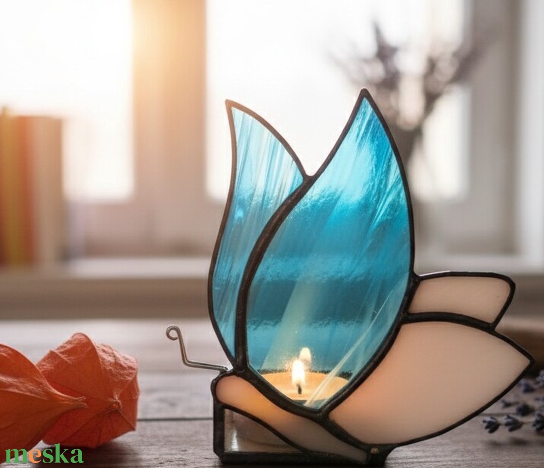 Egy PILLANGÓ, amely a fényben születik.....TIFFANY MÉCSESTARTÓ - otthon & életmód - gyertya, illat, aroma - mécses és mécsestartó - Meska.hu Egy PILLANGÓ, amely a fényben születik.....TIFFANY MÉCSESTARTÓ - otthon & életmód - gyertya, illat, aroma - mécses és mécsestartó - Meska.hu
