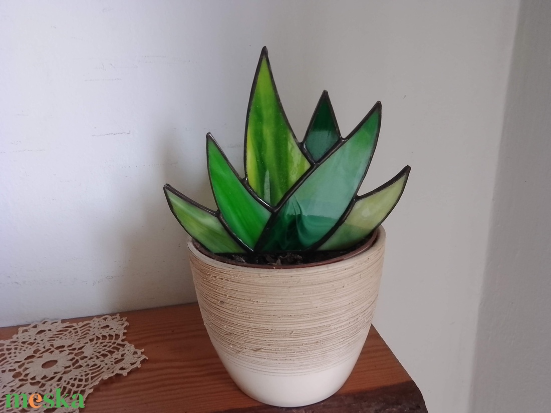 Gondozásmentes Aloe vera tiffany dekor Nőnapra - otthon & életmód - virágdekoráció - virágdíszek - asztali virágdísz - Meska.hu