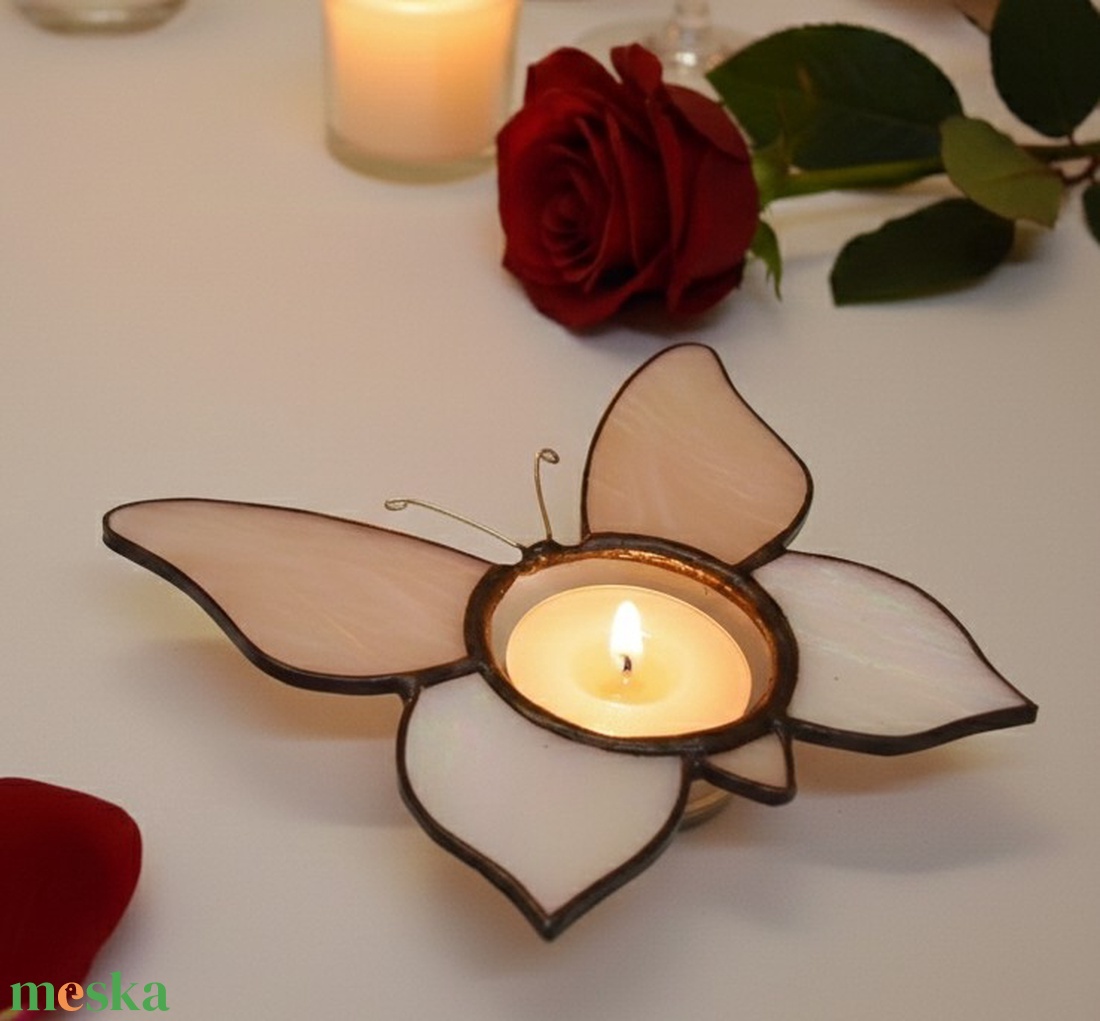 ÓRIÁS PILLANGÓ tiffany mécsestartó - azoknak, akik készen állnak kibontani a szárnyaikat  - otthon & életmód - gyertya, illat, aroma - mécses és mécsestartó - Meska.hu