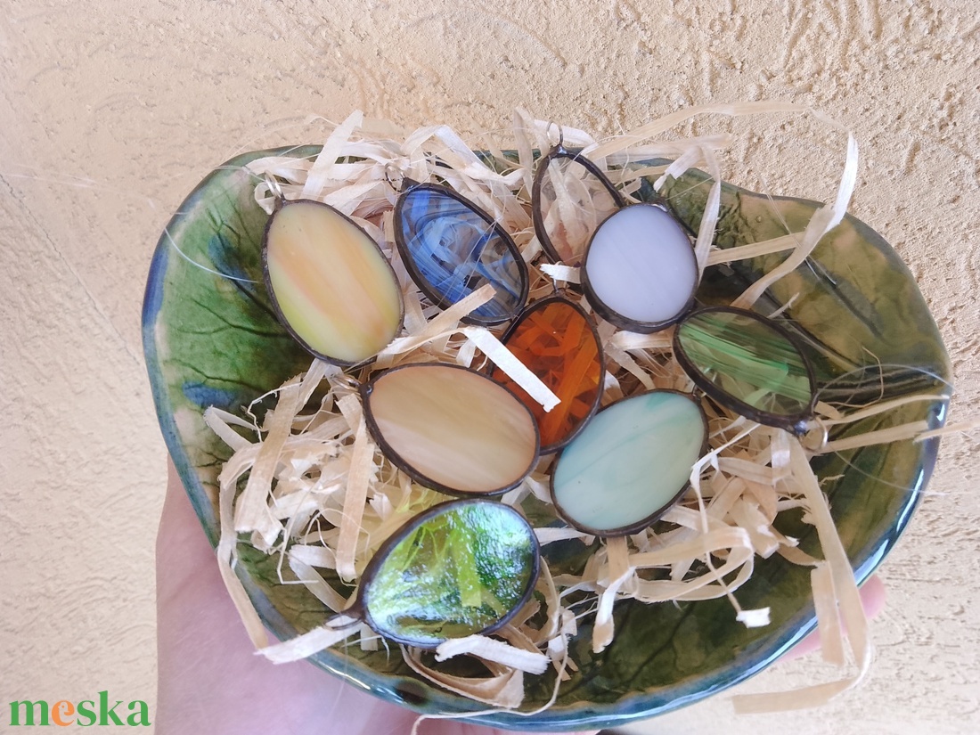 Apró,  színes, minimalista húsvéti tiffany tojáskák. - ünnepi díszek, dekorációk - húsvéti díszek és dekorációk - húsvéti tojásfadíszek - Meska.hu