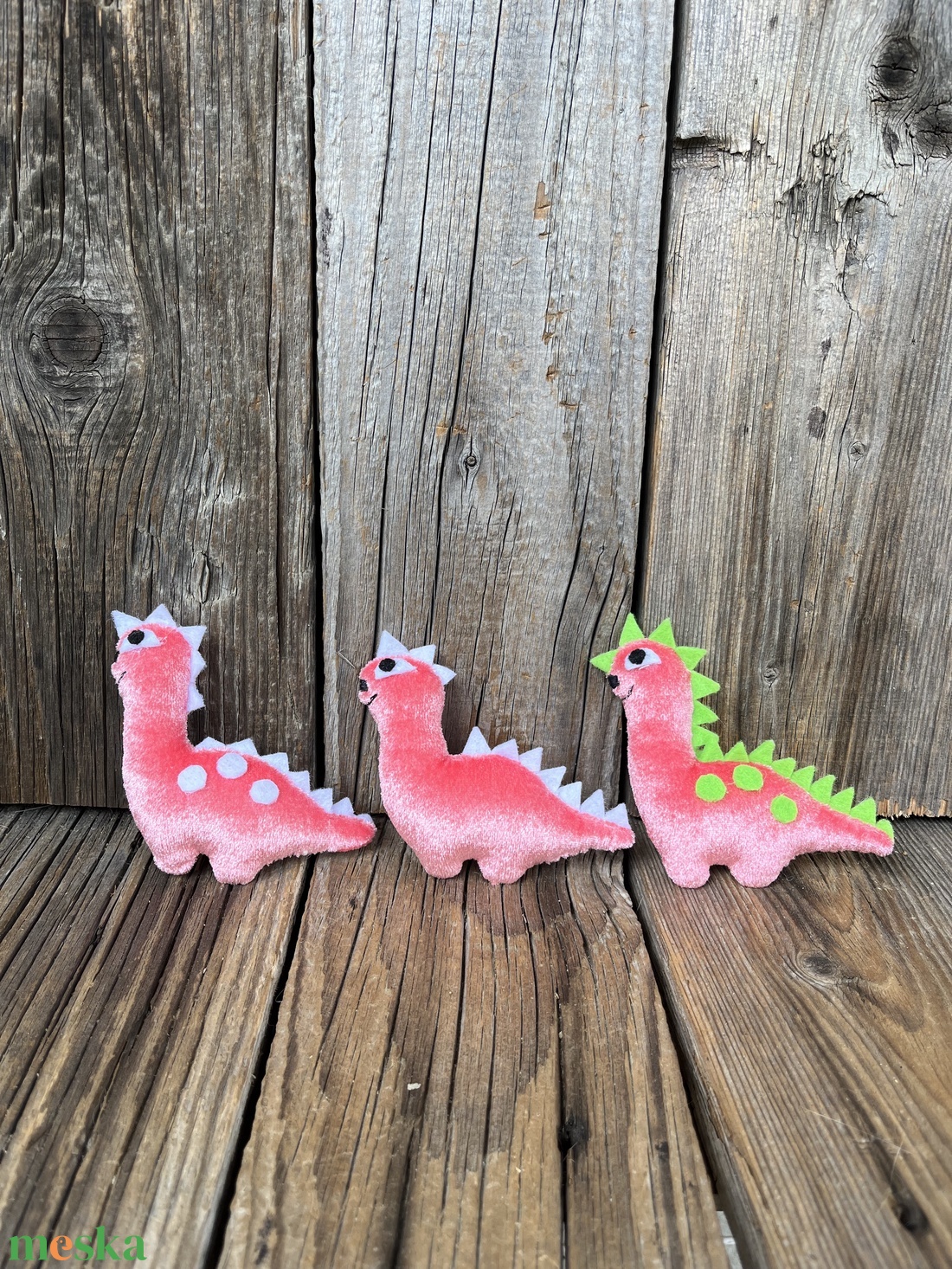 Dínó - otthon & életmód - dekoráció - asztal és polc dekoráció - asztaldísz - Meska.hu