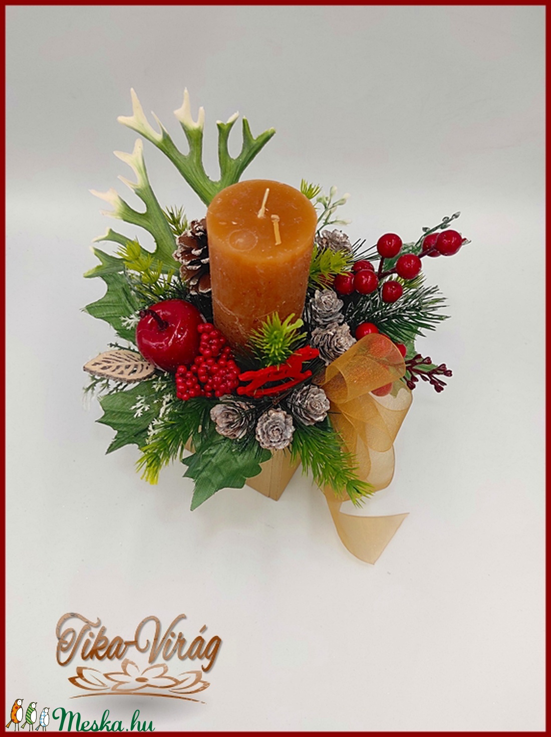 Rusztikus gyertyával díszített arany színű asztaldísz  - karácsony - karácsonyi lakásdekoráció - ünnepi asztaldekoráció - Meska.hu