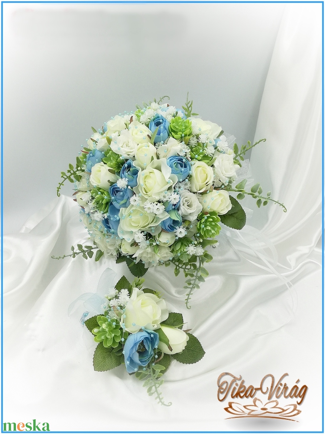 Fehér rózsás-kék boglárkás örök-csokor + kitűzővel - esküvő - menyasszonyi- és dobócsokor - Meska.hu