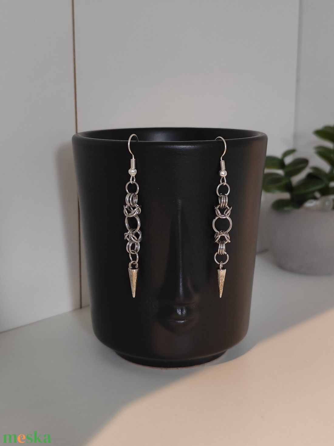 Alternatív stílusú fülbevaló tüskével - ékszer - fülbevaló - lógó fülbevaló - Meska.hu