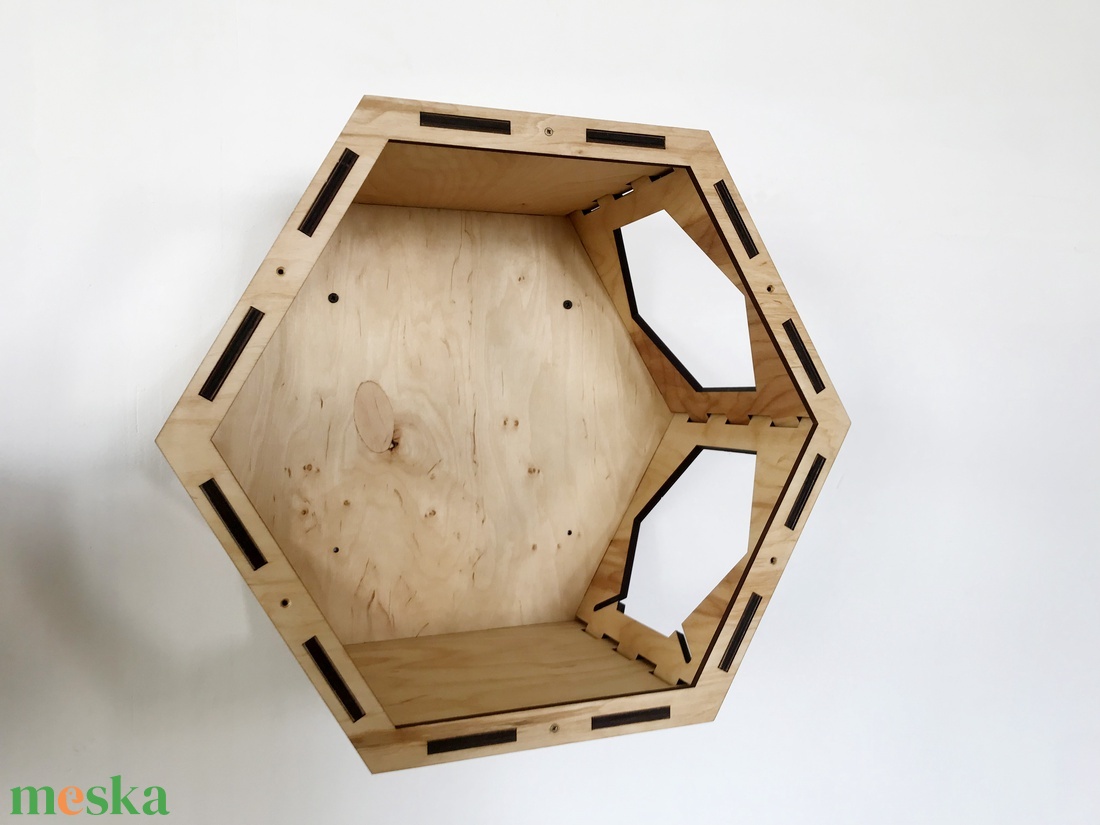 WALL HEXAGON - falra szerelhető macskaház / cicapihenő 1. - otthon & életmód - macska fekhely - Meska.hu