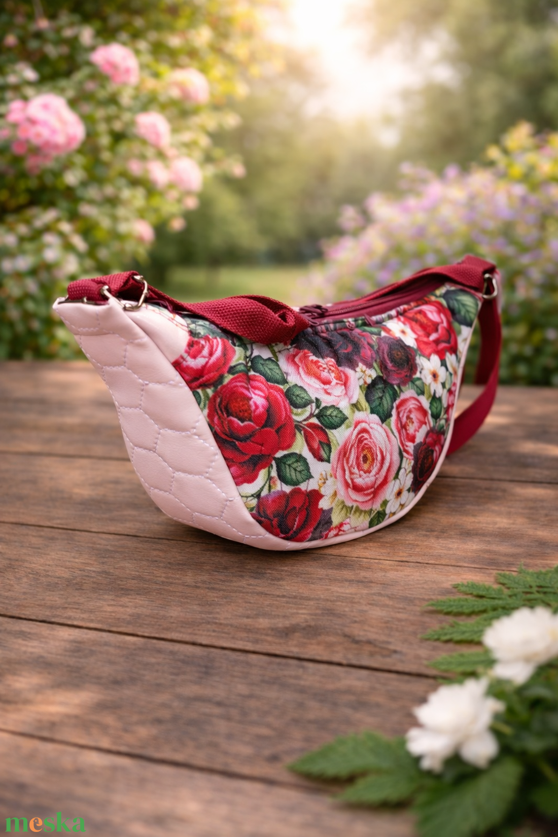 Zizi rózsa mintás vállon átvethető táska  - táska & tok - kézitáska & válltáska - vállon átvethető táska - Meska.hu
