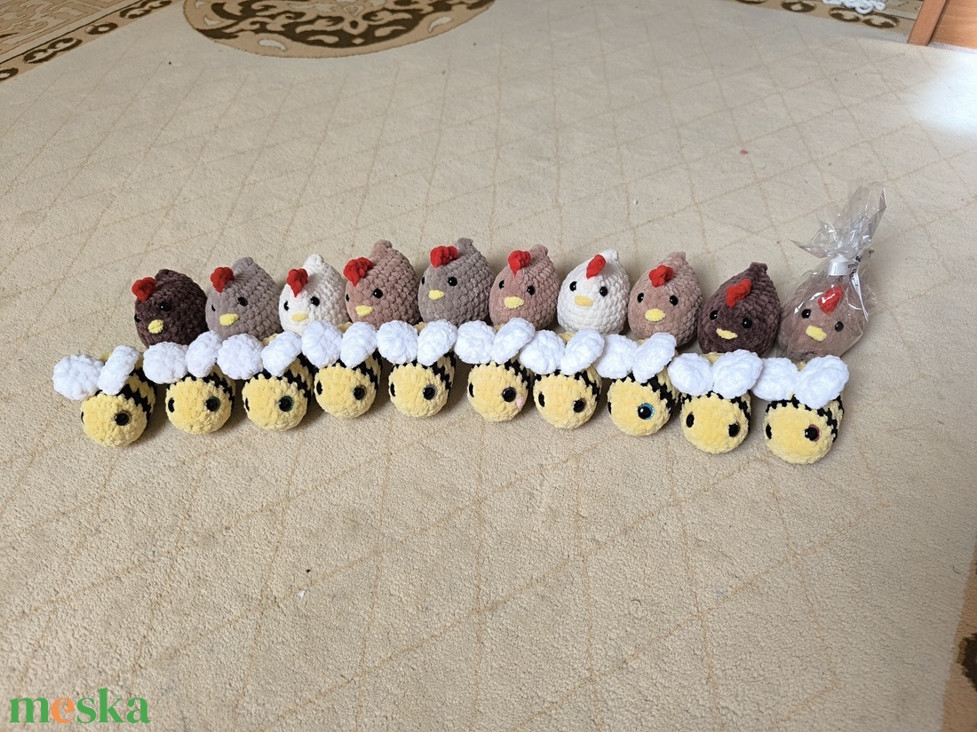 Horgolt csirke, méhecske - játék & sport - plüssállat & játékfigura - méhecske - Meska.hu