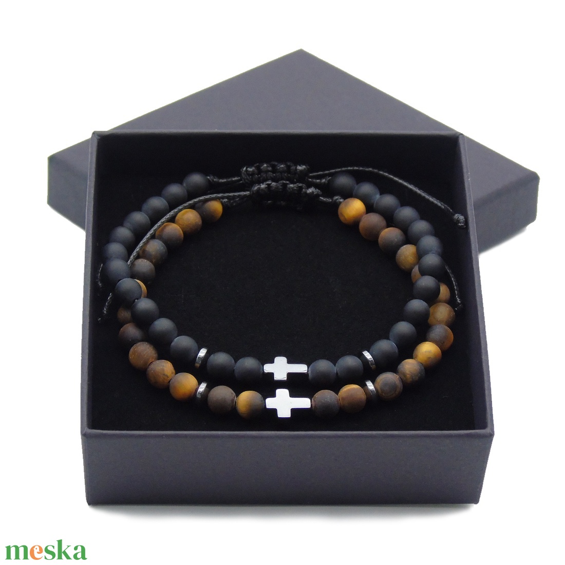 Keresztes matt tigrisszem és matt ónix férfi karkötő díszdobozban - ékszer - karkötő - gyöngyös karkötő - Meska.hu