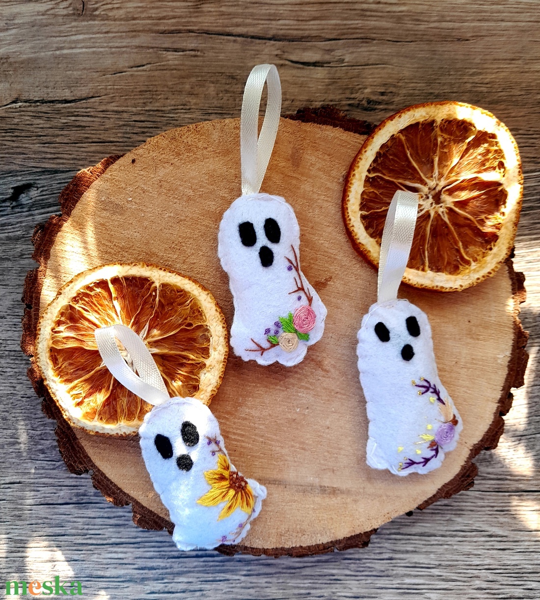 Filc szellem  - otthon & életmód - dekoráció - halloween - halloweeni meghívó, képeslap, ajándékkísérő - Meska.hu Filc szellem  - otthon & életmód - dekoráció - halloween - halloweeni meghívó, képeslap, ajándékkísérő - Meska.hu