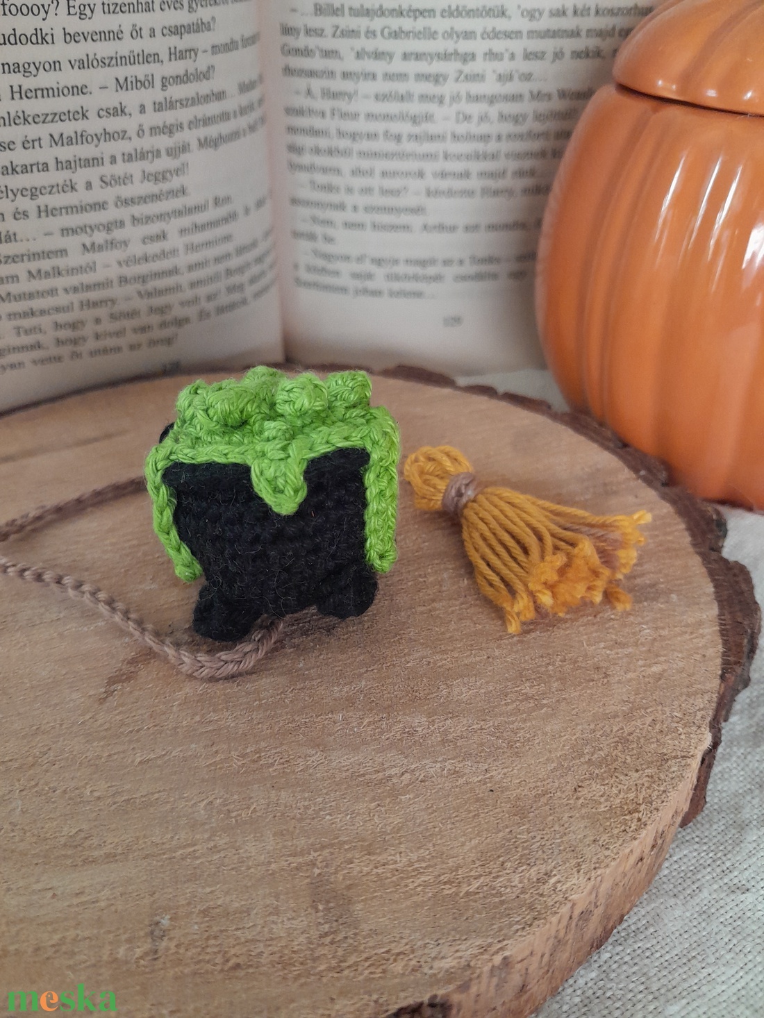 Boszi üstös könyvjelző - könyv & zene - könyvjelző - Meska.hu Boszi üstös könyvjelző - könyv & zene - könyvjelző - Meska.hu