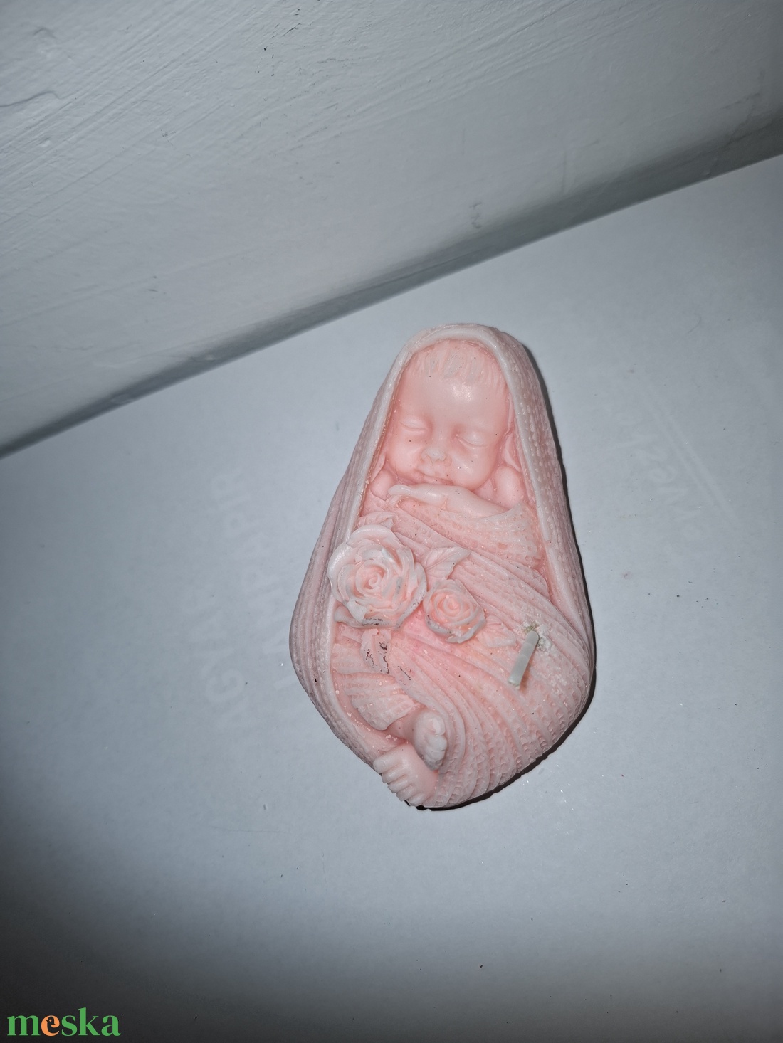 Csecsemő pólyában szójaviasz gyertya  - esküvő - emlék & ajándék - köszönőajándék - Meska.hu