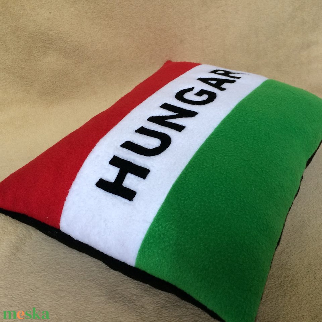 Hungary szurkolói párna - otthon & életmód - lakástextil - párna & párnahuzat - Meska.hu Hungary szurkolói párna - otthon & életmód - lakástextil - párna & párnahuzat - Meska.hu