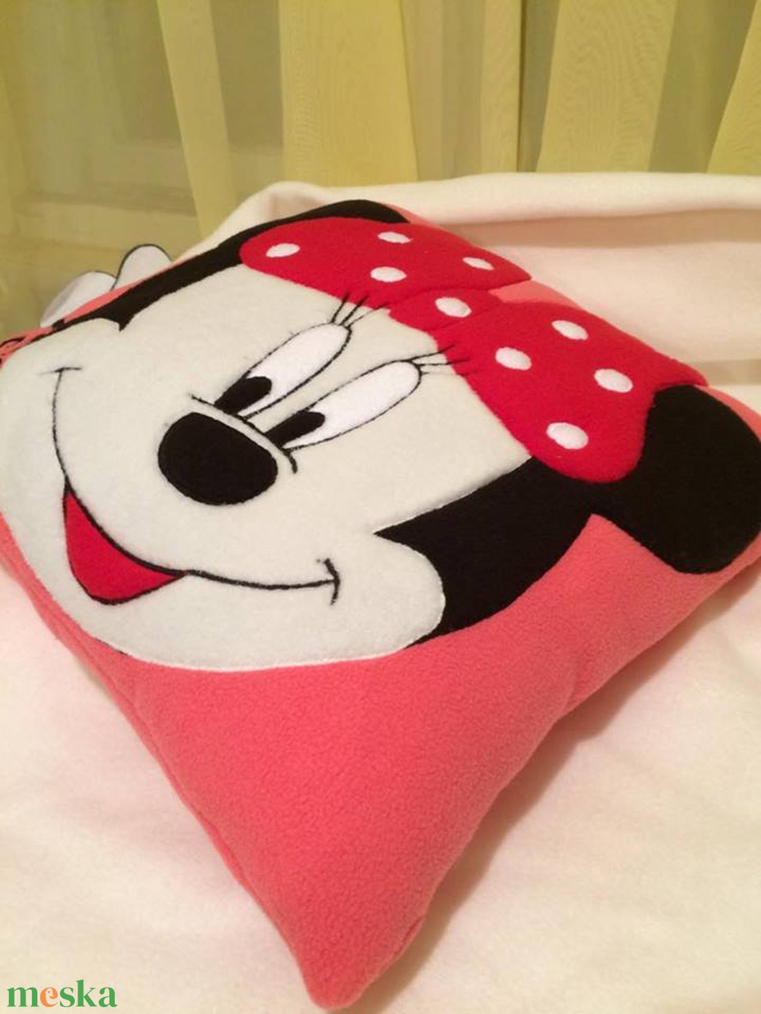 Minnie párna névvel - otthon & életmód - lakástextil - párna & párnahuzat - Meska.hu Minnie párna névvel - otthon & életmód - lakástextil - párna & párnahuzat - Meska.hu