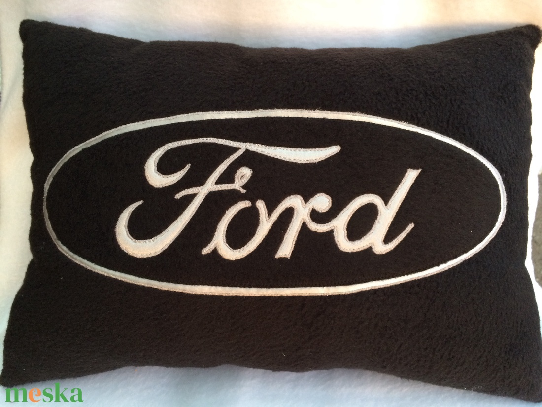 Ford párna - otthon & életmód - lakástextil - párna & párnahuzat - Meska.hu Ford párna - otthon & életmód - lakástextil - párna & párnahuzat - Meska.hu