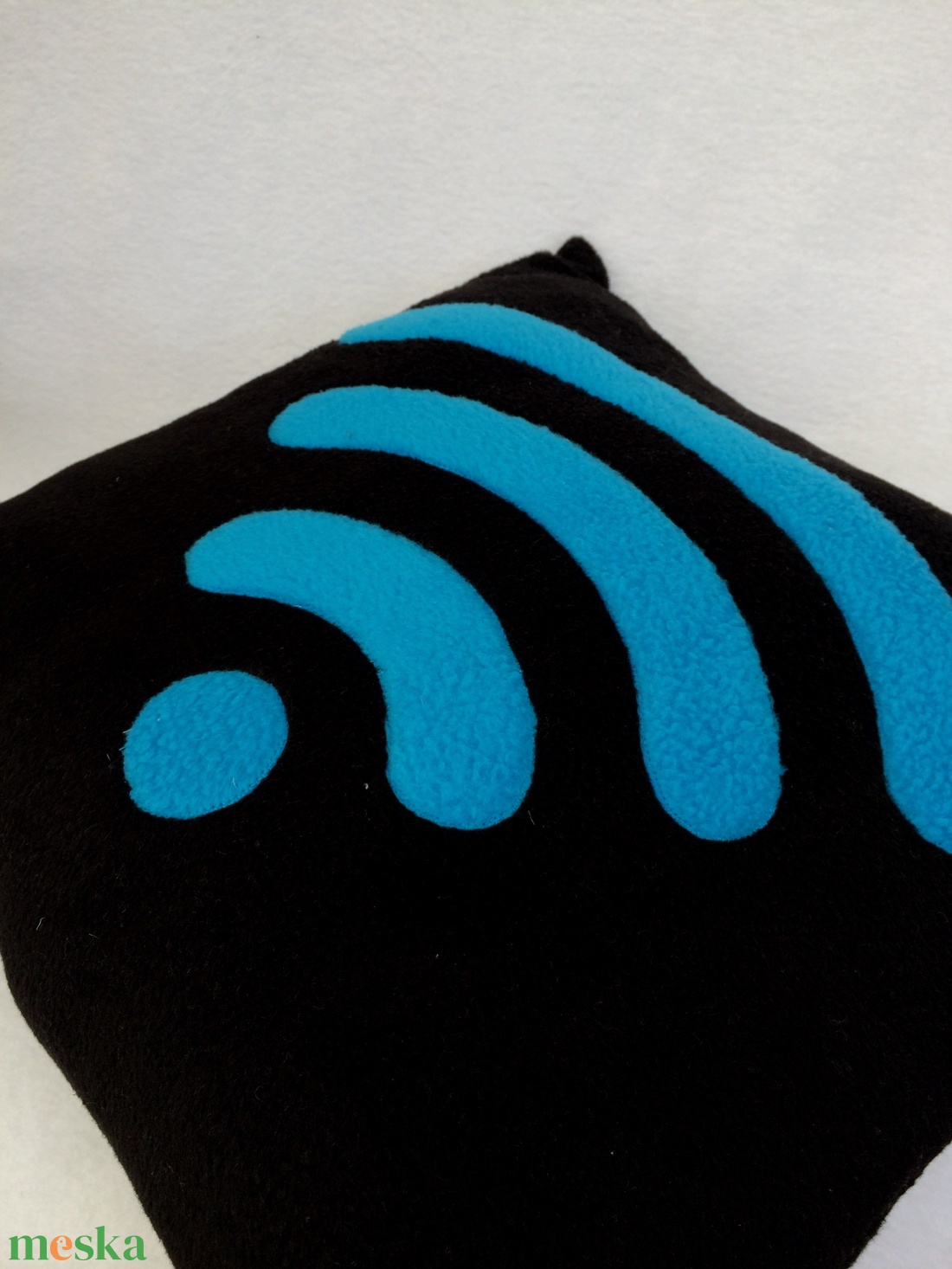 Wifi párna - otthon & lakás - lakástextil - párna & párnahuzat - Meska.hu Wifi párna - otthon & lakás - lakástextil - párna & párnahuzat - Meska.hu