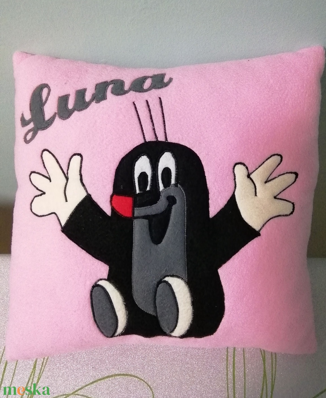 Kisvakond párna - otthon & életmód - lakástextil - párna & párnahuzat - Meska.hu Kisvakond párna - otthon & életmód - lakástextil - párna & párnahuzat - Meska.hu