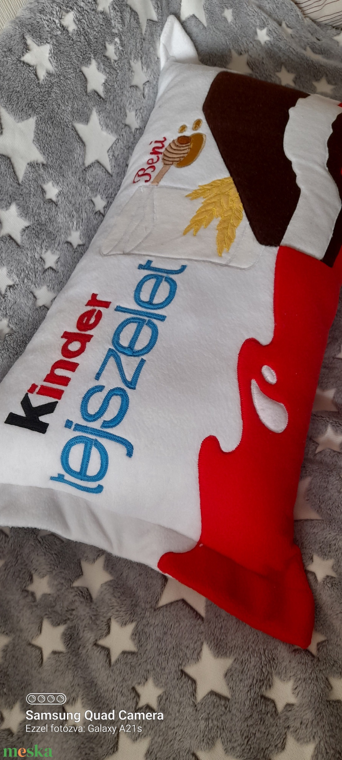 Kinder tejszelet prna - otthon & életmód - babaszoba, gyerekszoba - gyerek díszpárna - Meska.hu Kinder tejszelet prna - otthon & életmód - babaszoba, gyerekszoba - gyerek díszpárna - Meska.hu