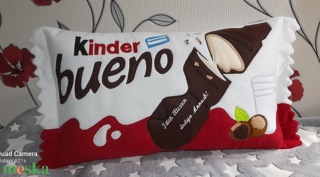 Kinder bueno párna - otthon & életmód - babaszoba, gyerekszoba - gyerek díszpárna - Meska.hu