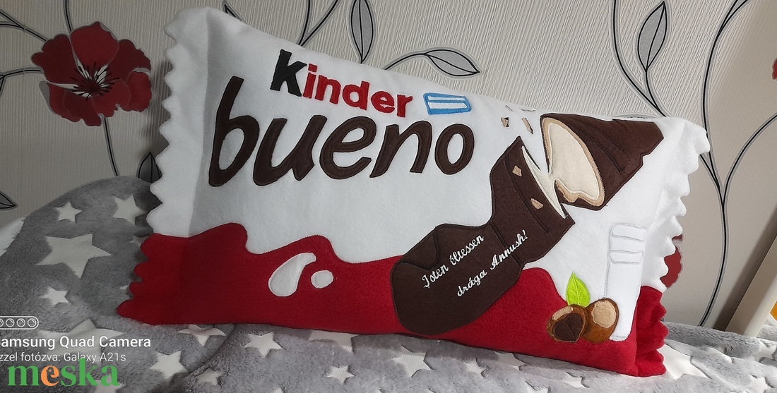 Kinder bueno párna - otthon & életmód - babaszoba, gyerekszoba - gyerek díszpárna - Meska.hu