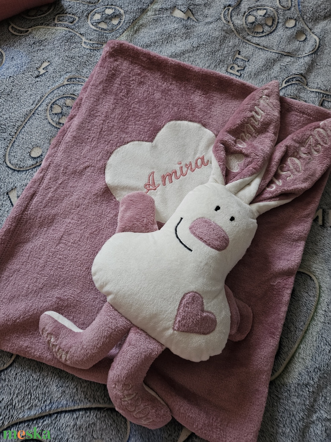 Nyuszi és takaró szett - játék & sport - babalátogató ajándékcsomag - Meska.hu