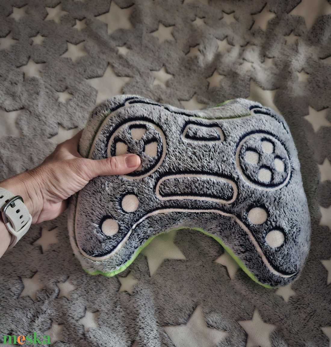 Kontroler alaku kis párna  - játék & sport - ovis felszerelés - ovis párna, kispárna - Meska.hu