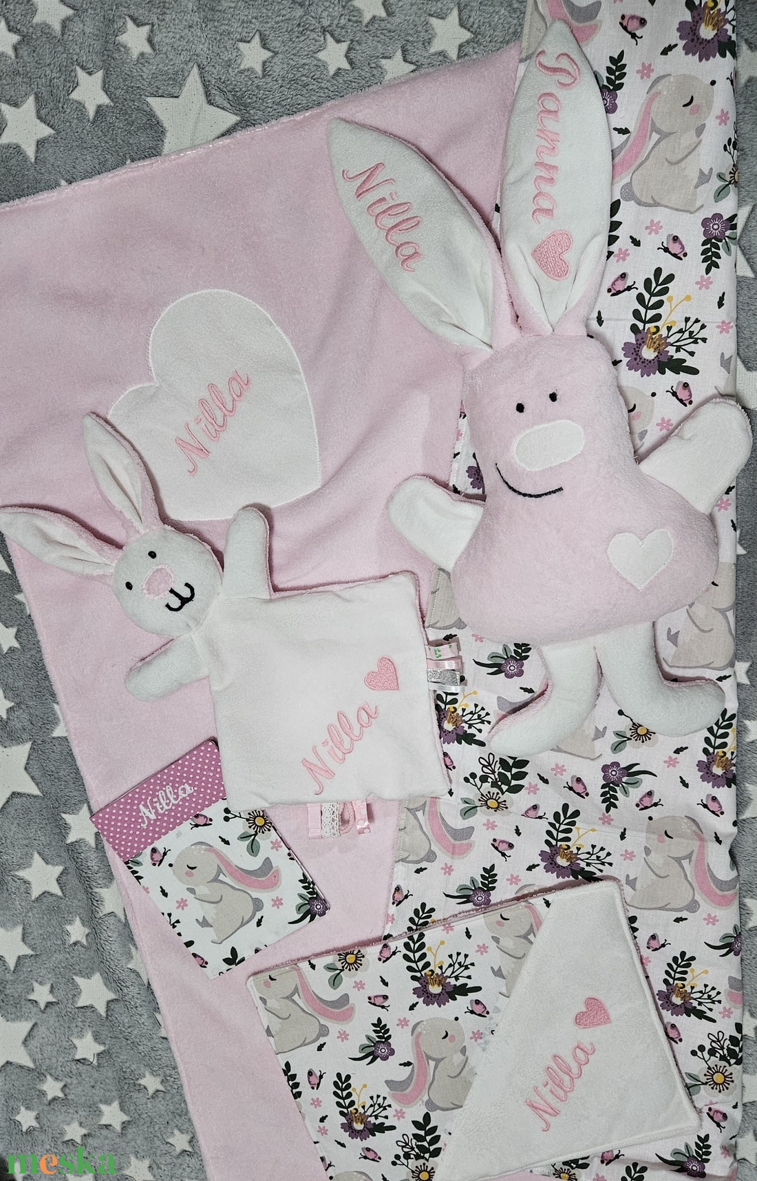 Bablátogató  csomag aj�ndék egészségügyi kiskönyv bor�tóval - baba - mama - babalátogató ajándékcsomag - Meska.hu