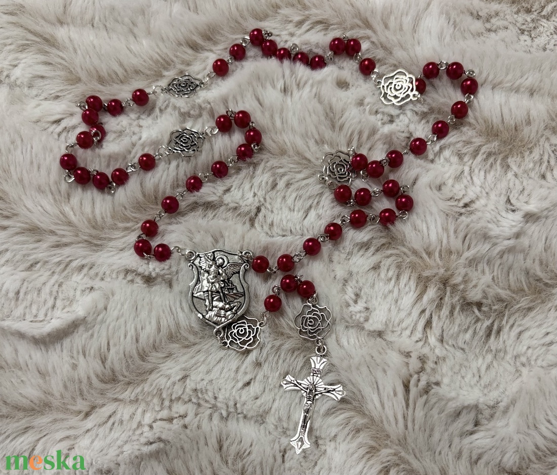 Kézműves Szent Mihály Arkangyal rózsafüzér - mélyvörös gyöngyökkel  - otthon & életmód - vallás - lánc & füzér - Meska.hu