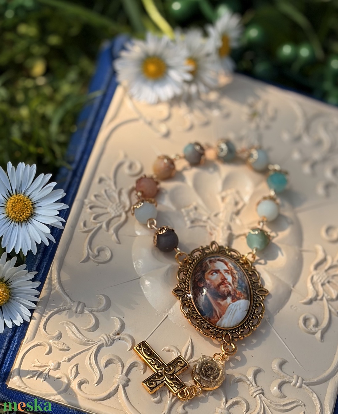 Jézust ábrázoló egytizedes olvasó amazonit ásványgyöngyökből - otthon & életmód - vallás - lánc & füzér - Meska.hu