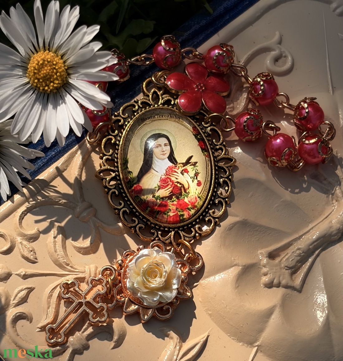 Lisieux-i Szent Teréz egytizedes, rózsaszín-sárga gyöngyökkel  - otthon & életmód - vallás - lánc & füzér - Meska.hu