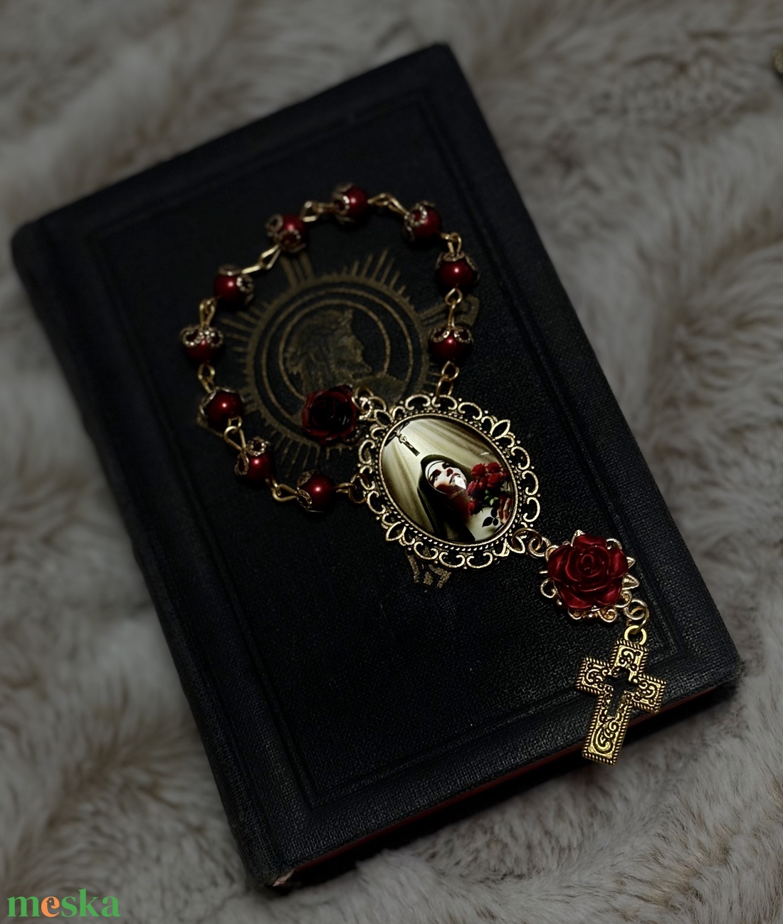 Lisieux-i Szent Teréz egytizedes rózsafüzér, bordó gyöngyökkel  - otthon & életmód - vallás - lánc & füzér - Meska.hu