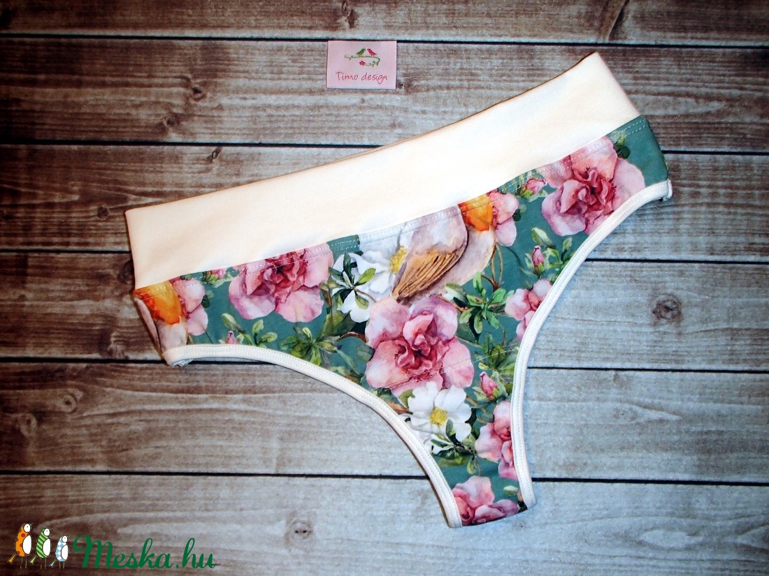 Madaras-virágos M-es tanga fazonú menstruációs bugyi - - Meska.hu Madaras-virágos M-es tanga fazonú menstruációs bugyi - - Meska.hu