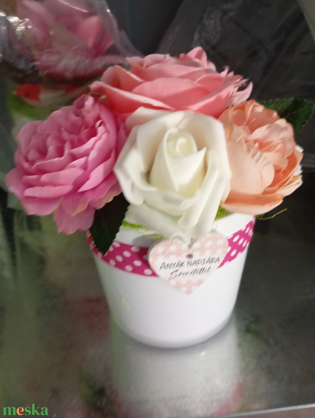 Rózsaszín virágos asztali dísz. - otthon & életmód - dekoráció - asztal és polc dekoráció - asztaldísz - Meska.hu