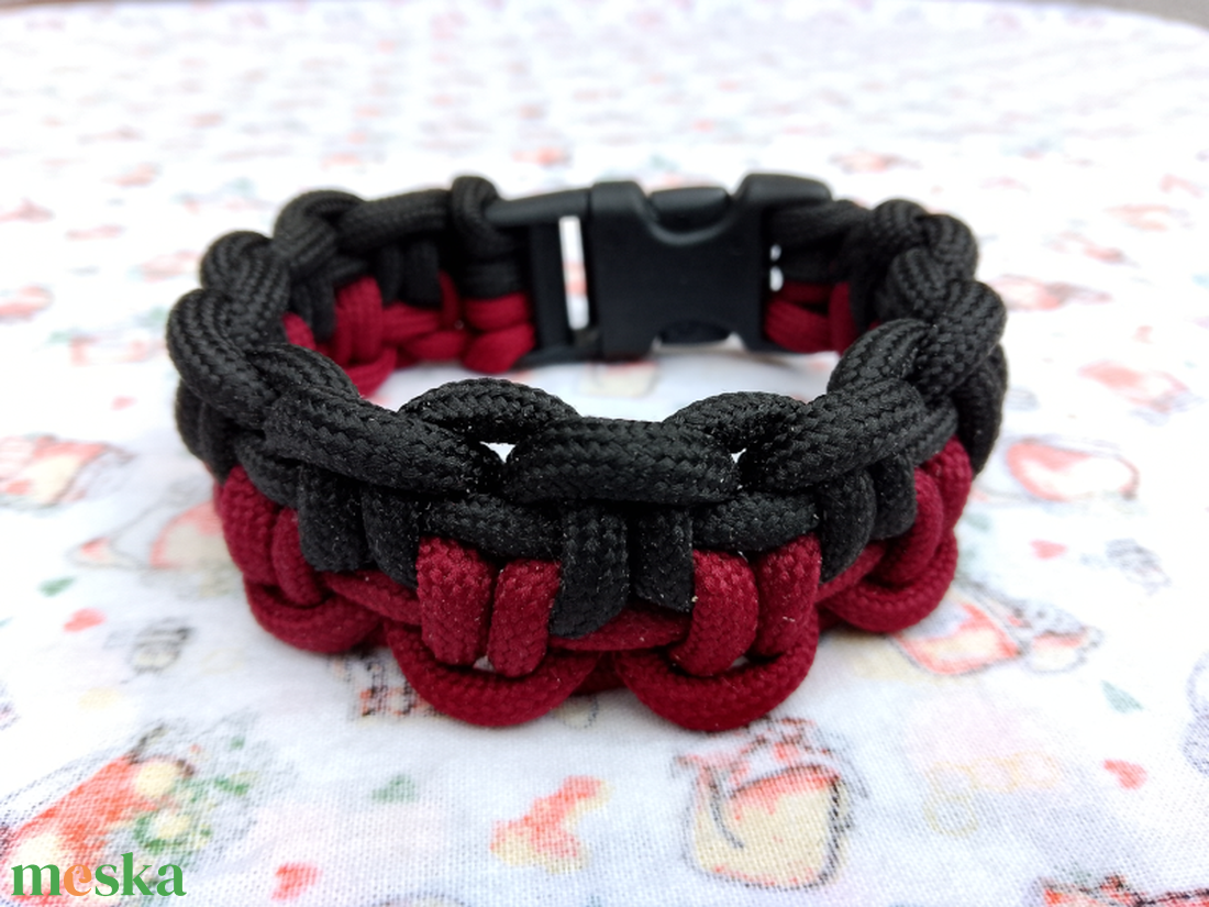 Paracord  karkötő - ékszer - karkötő - fonott karkötő - Meska.hu