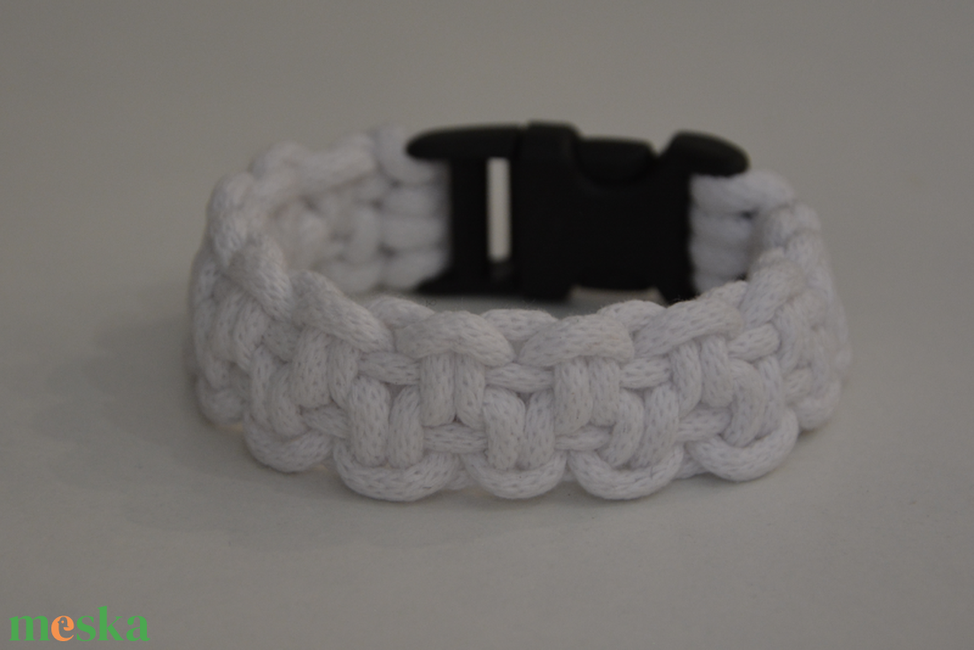 Női macrame karkötő - ékszer - karkötő - fonott karkötő - Meska.hu