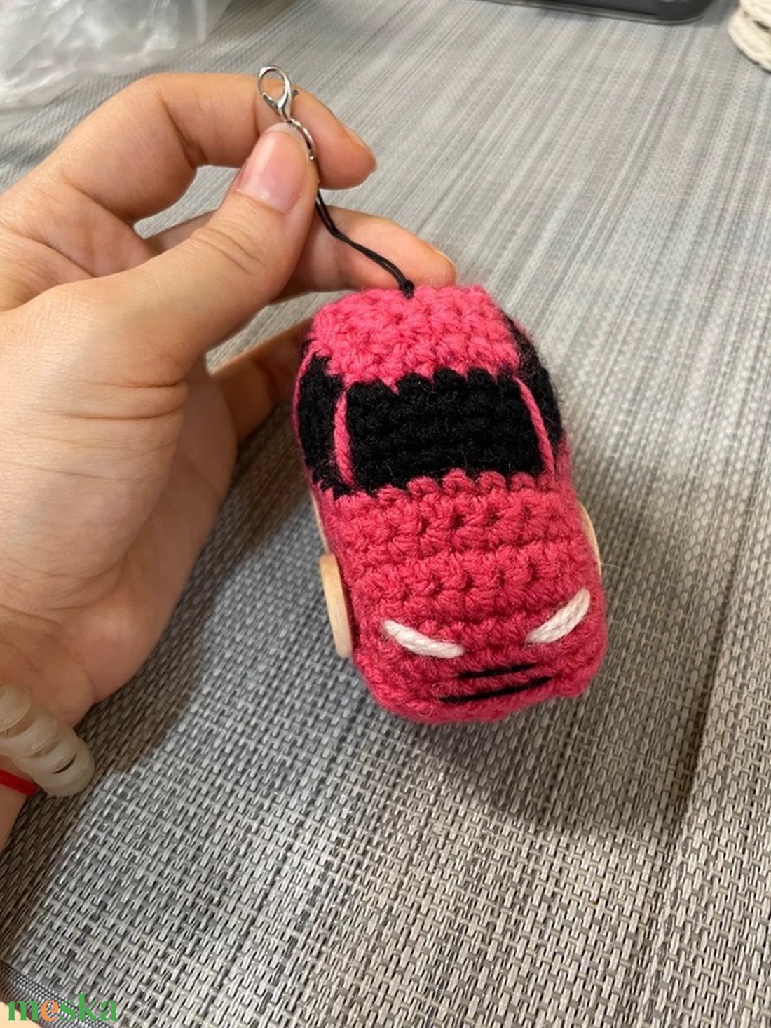 Horgolt rózsaszín autó kulcstartó - táska & tok - kulcstartó & táskadísz - kulcstartó - Meska.hu