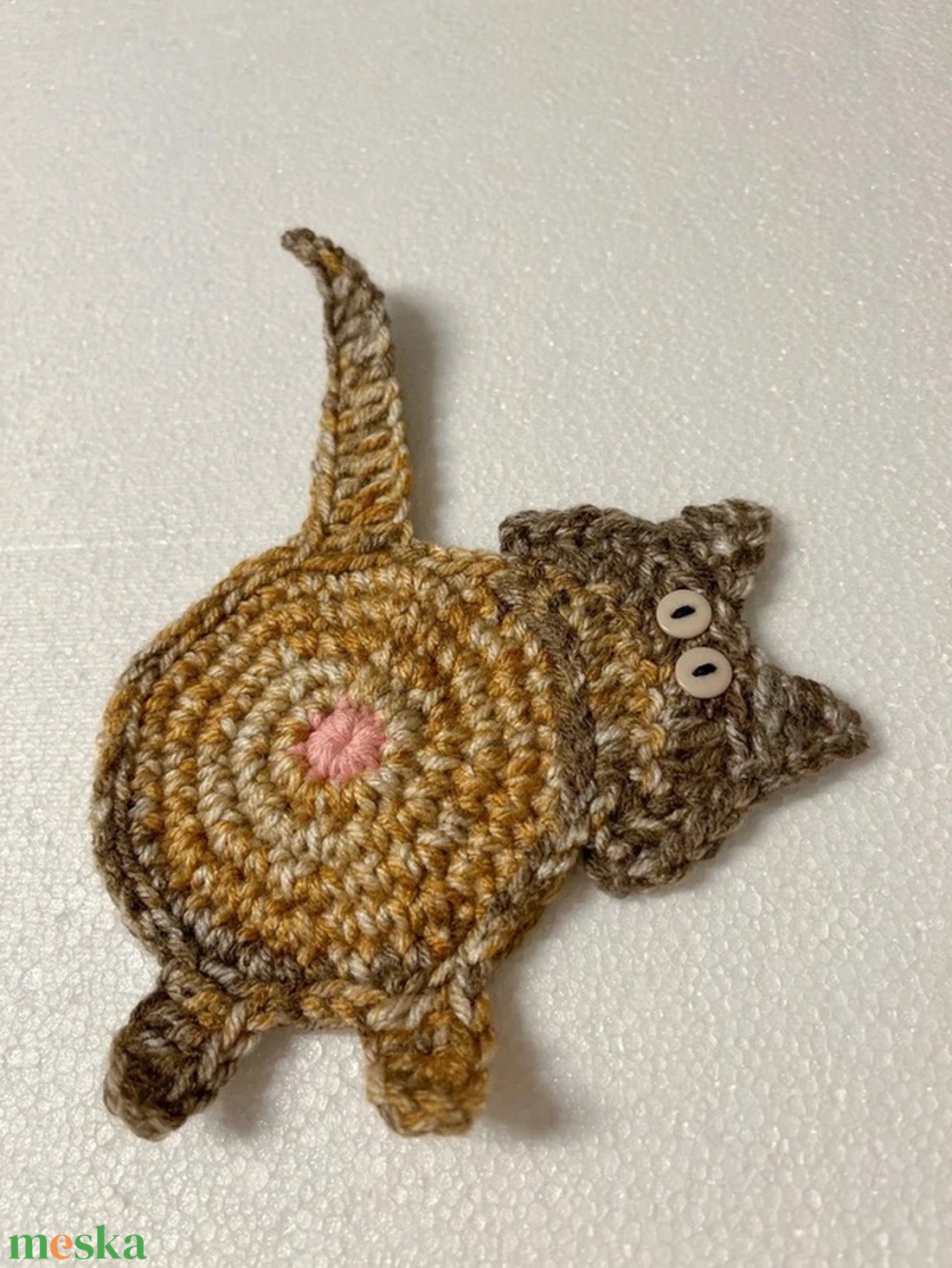 Horgolt cica poháralátét, egyedi darab. - otthon & életmód - konyhafelszerelés, tálalás - tálalás - tányér- és poháralátét - Meska.hu