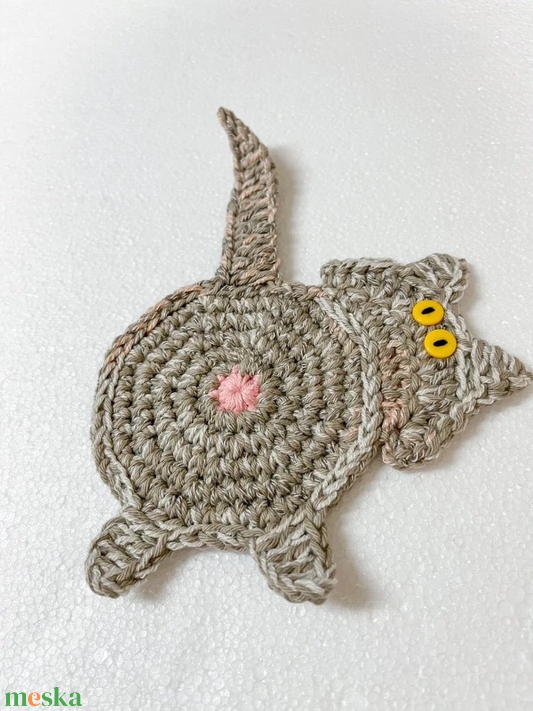 Horgolt cica poháralátét, egyedi darab. - otthon & életmód - konyhafelszerelés, tálalás - tálalás - tányér- és poháralátét - Meska.hu