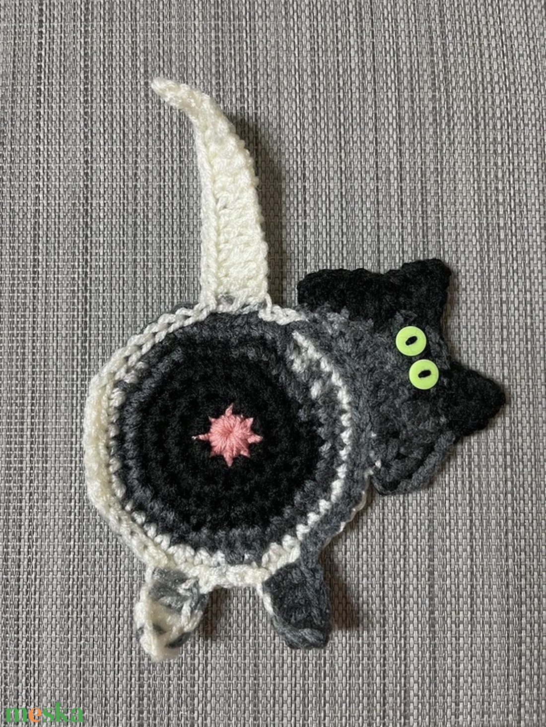 Horgolt cica poháralátét, egyedi darab. - otthon & életmód - konyhafelszerelés, tálalás - tálalás - tányér- és poháralátét - Meska.hu