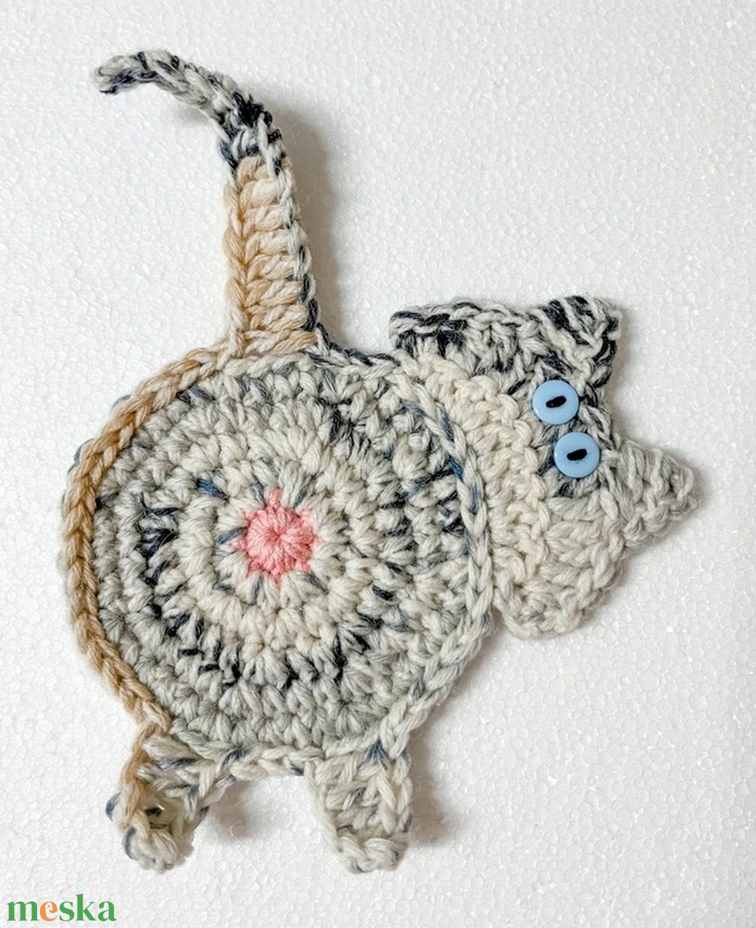 Horgolt cica poháralátét, egyedi darab. - otthon & életmód - konyhafelszerelés, tálalás - tálalás - tányér- és poháralátét - Meska.hu