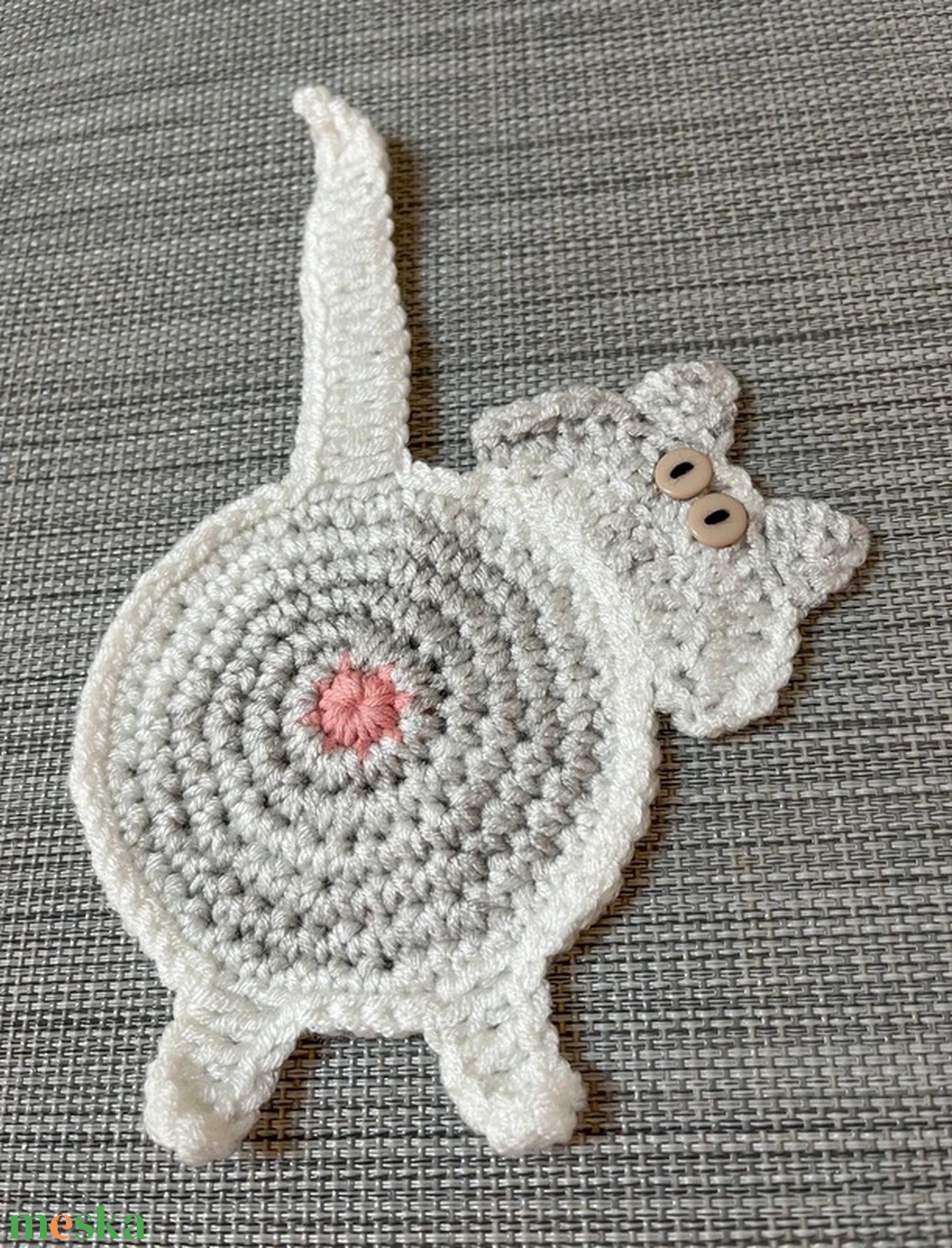 Horgolt cica poháralátét, egyedi darab. - otthon & életmód - konyhafelszerelés, tálalás - tálalás - tányér- és poháralátét - Meska.hu