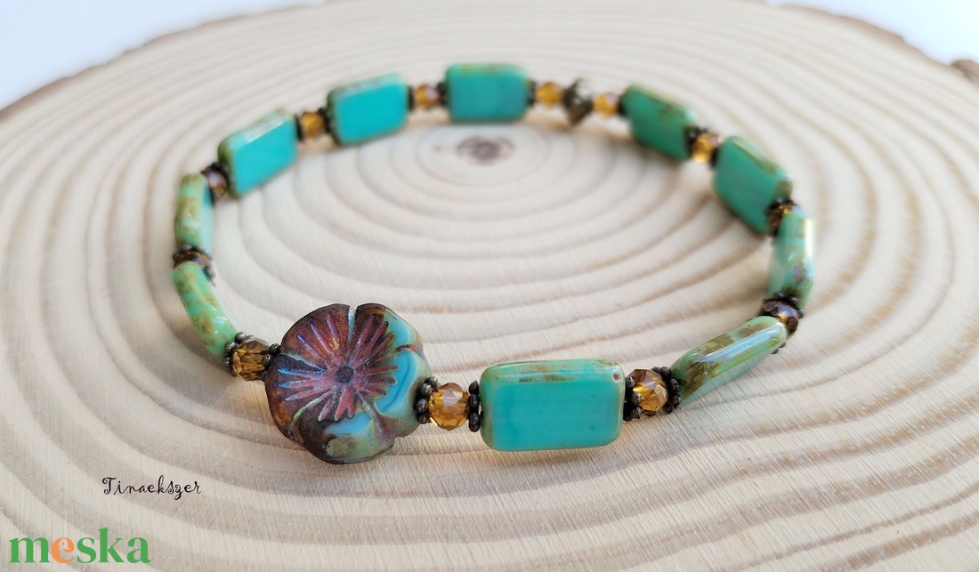 Türkiz virág karkötő - sárga üveggyöngy - ékszer - karkötő - gyöngyös karkötő - Meska.hu