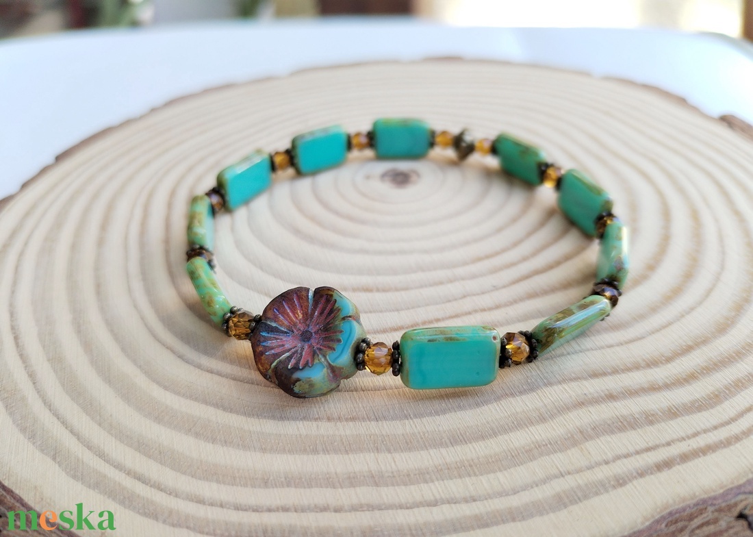 Türkiz virág karkötő - sárga üveggyöngy - ékszer - karkötő - gyöngyös karkötő - Meska.hu