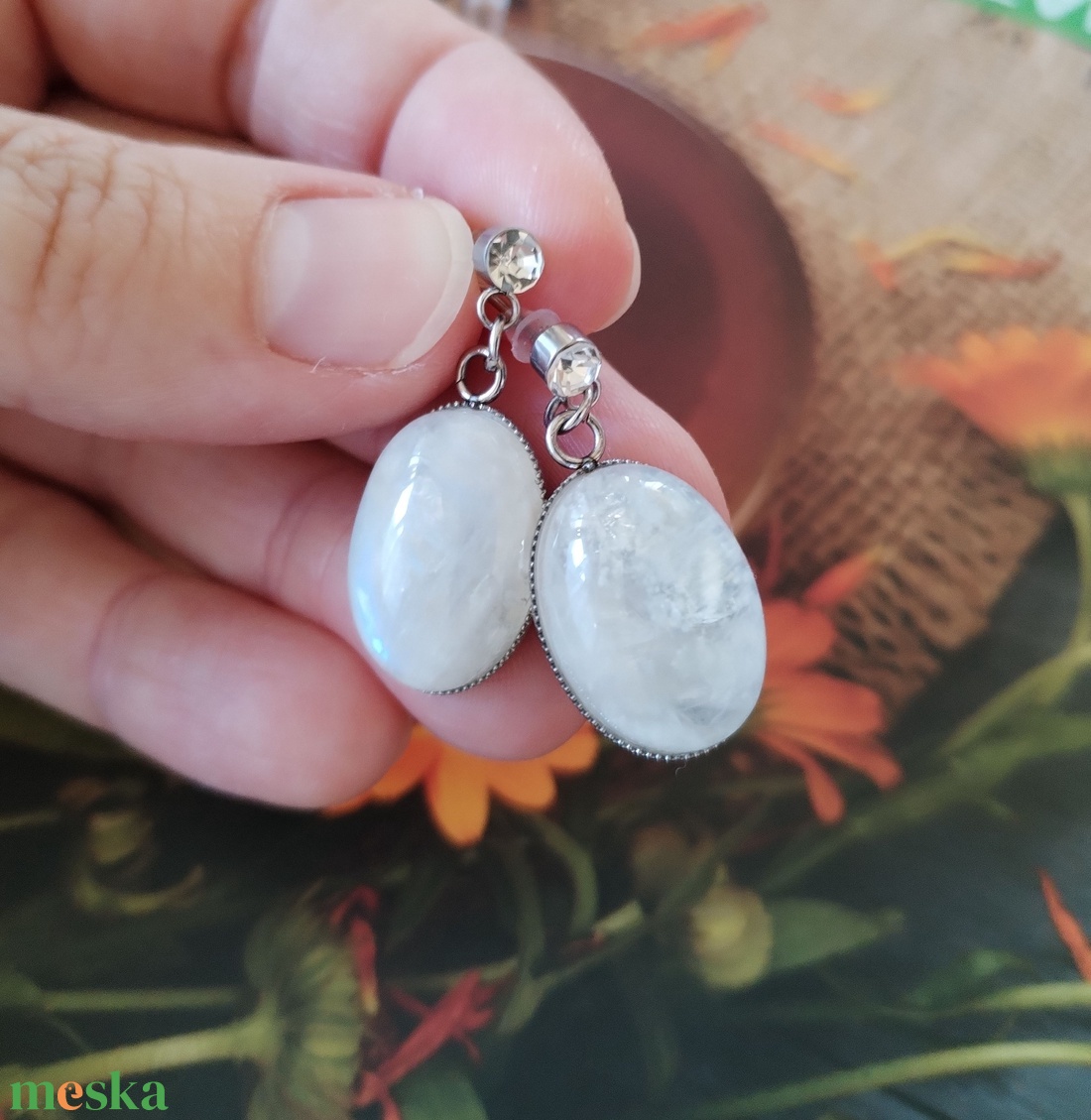 Szivárványos holdkő acél fülbevaló  - ékszer - fülbevaló - lógó fülbevaló - Meska.hu