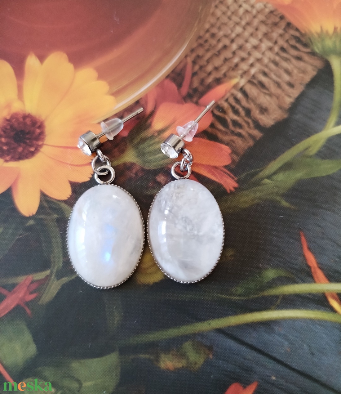 Szivárványos holdkő acél fülbevaló  - ékszer - fülbevaló - lógó fülbevaló - Meska.hu
